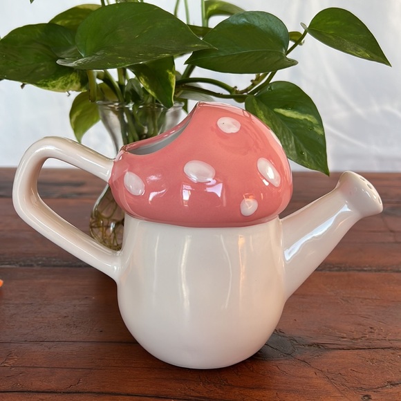 Rae Dunn small watering can - Picture 3 of 5
